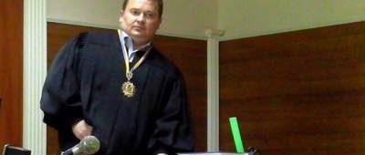 Суд по делу чиновника Минобороны: судья оказался другом подозреваемого