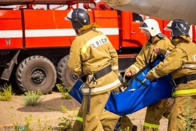 Спасатели эвакуировали 17 человек из-за пожара в административном здании Читы