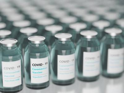 ВОЗ: Накопление запасов вакцин в развитых странах продлевает пандемию коронавируса