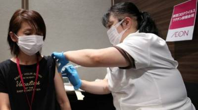 В Японии три человека умерли после вакцинации испорченной вакциной Moderna