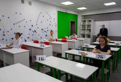 Новосибирских школьников могут перевести на "удаленку" в дни выборов
