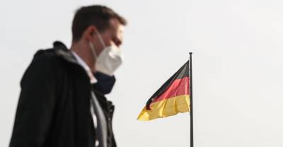 Бундестаг одобрил поправки к закону об эпидемиологической защите