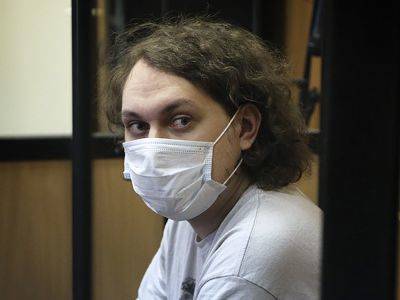 Суд продлил срок ареста блогеру Юрию Хованскому