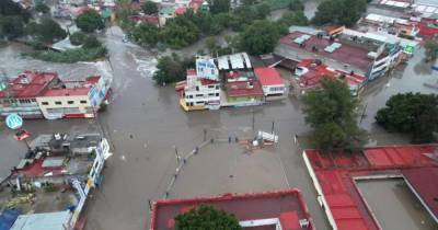 Наводнение и землетрясение обрушились на Мексику: 17 человек погибли в больнице без кислорода