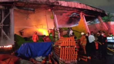 В Индонезии при пожаре в тюрьме погибли 40 человек