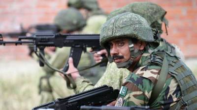 В пограничном с Афганистаном районе погибли двое пакистанских военных