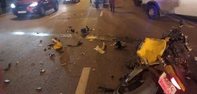 В Удмуртии при столкновении мотоцикла и «Лады» пострадали два человека