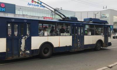 Петрозаводчане часами ждут троллейбусов на остановках