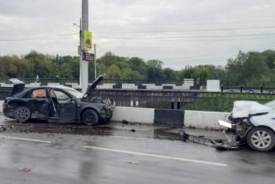 В Твери появились подробности аварии на мосту рядом с Обелиском Победы
