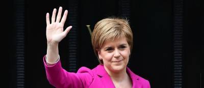 Первый министр Шотландии Стерджен пообещала возобновить подготовку к референдуму