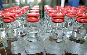 СМИ: В России стали меньше пить водку