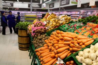 Мужчина пытался похитить из супермаркета на Комендантском товаров на 16 тысяч рублей
