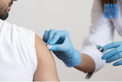 Более 8 тысяч человек прошли вакцинацию от коронавируса в Новолакском районе