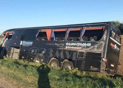 Автобус с 46 студентами улетел в кювет после ДТП с грузовиком на Кубани