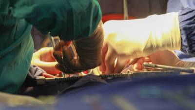 Новосибирские врачи спасли пациента из Германии с опухолью мозга
