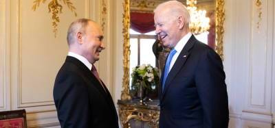 Видный киевский дипломат считает, что Путин и Байден заключили...