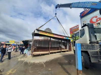 В Ростове демонтировали более 220 незаконных торговых объектов