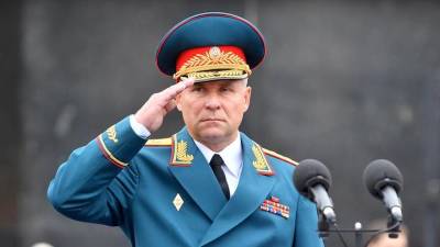 Путину доложили о гибели главы МЧС России Зиничева