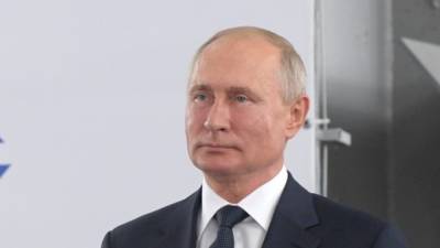Владимир Путин выразил соболезнования в связи с гибелью главы МЧС Евгения Зиничева