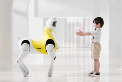 Китайский стартап создал робота-единорога для детей