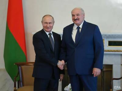 В Кремле заявили, что Путин не обсуждает с Лукашенко тему "признания" аннексированного РФ Крыма
