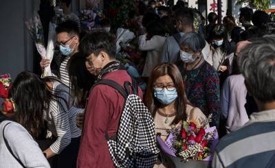 WP: в Гонконге — рекордный рост доходов, а диссидентам предложены забвение и эмиграция
