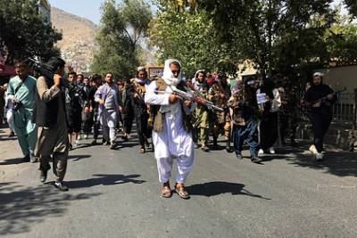 Афганцы нашли способ отличать талибов от грабителей