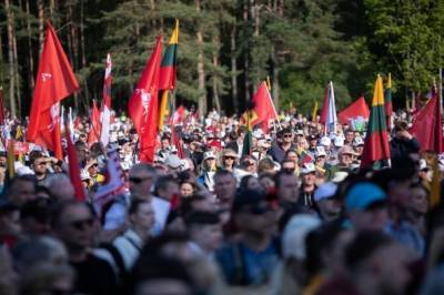 Самоуправление Вильнюса разрешило провести митинг Движения семей на Кафедральной площади
