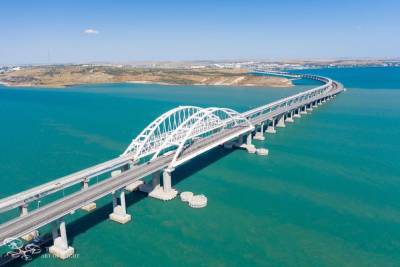 Киев намерен ввести санкции против 24 юрлиц из-за Крымского моста