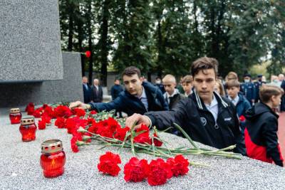 В Рязани на Скорбященском кладбище почтили память блокадников Ленинграда