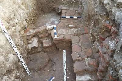В центре Дербента раскопали средневековый архитектурный комплекс с тандырами