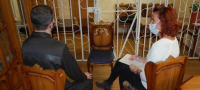 В Карелии арестантам предложили разобраться с жизнью, разглядывая пустой стул