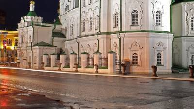 Тюменцы недоумевают из-за решения установить подсветку у шести храмов
