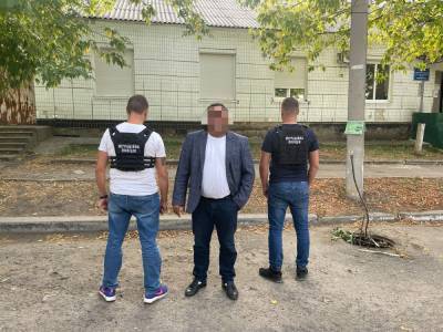 Из Лисичанска россиянина принудительно депортируют на родину