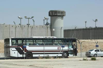 Палестинские заключенные устроили пожары в двух тюрьмах на юге Израиля