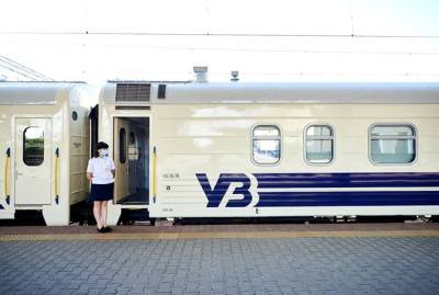 УЗ сократила железнодорожникам количество броней - пассажирам будет доступно больше билетов