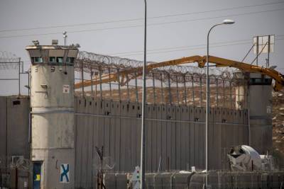 Террористические организации и палестинские заключенные объявили войну Управлению тюрем