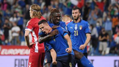 Италия забила пять безответных мячей Литве в отборе к ЧМ-2022 по футболу