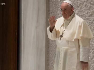 Папа Римский отправил в тюрьмы 15 тыс. рожков мороженого