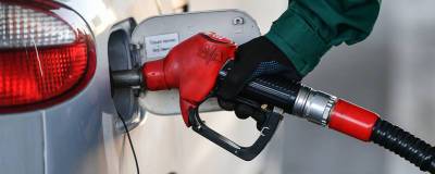 Цены на бензин в России упали впервые с сентября 2020 года