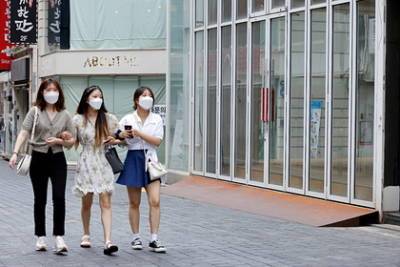 Жители Южной Кореи смирились с коронавирусом