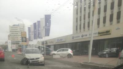 Два ДТП в районе улицы Харьковской в Тюмени замедляют движение