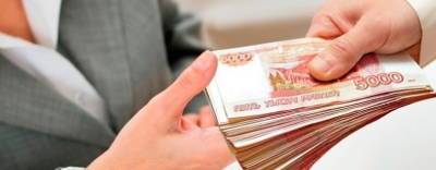 В августе российские банки выдали рекордный объем наличных кредитов