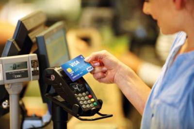 За оплату картами Visa в супермаркетах поднимется комиссия
