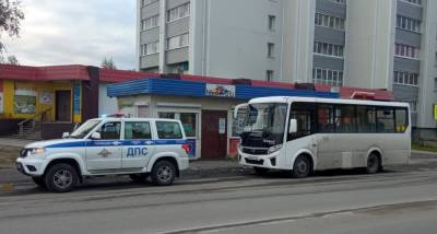 Водитель автобуса в Карелии вышел на маршрут, выпив водки на обеде