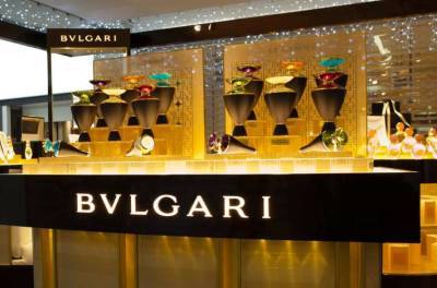 В Париже совершено дерзкое ограбление ювелирного бутика Bvlgari (ВИДЕО)