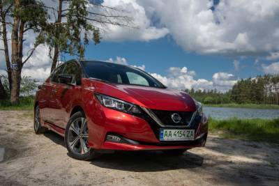 Nissan Leaf - У серпні українці придбали 770 електромобілів (+19%), кожен п’ятий з них — новий - itc.ua - Украина