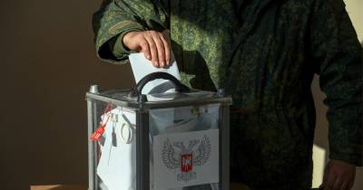 Выборы в Госдуму РФ: в ОРДЛО начали массово раздавать российские паспорта