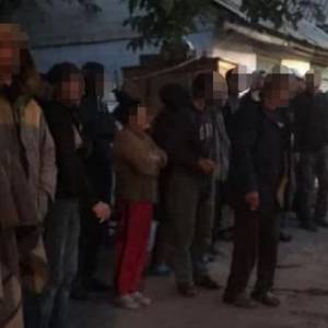 В Днепропетровской области в агрофирме удерживали в трудовом рабстве 120 человек. Фото