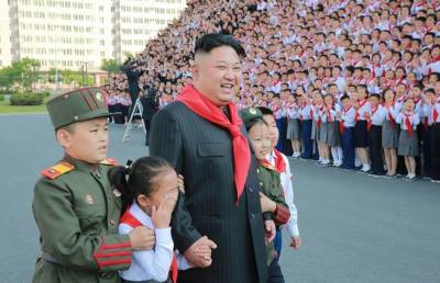 Поступок Ким Чен Ына на военном параде вызвал вопрос у всего мира